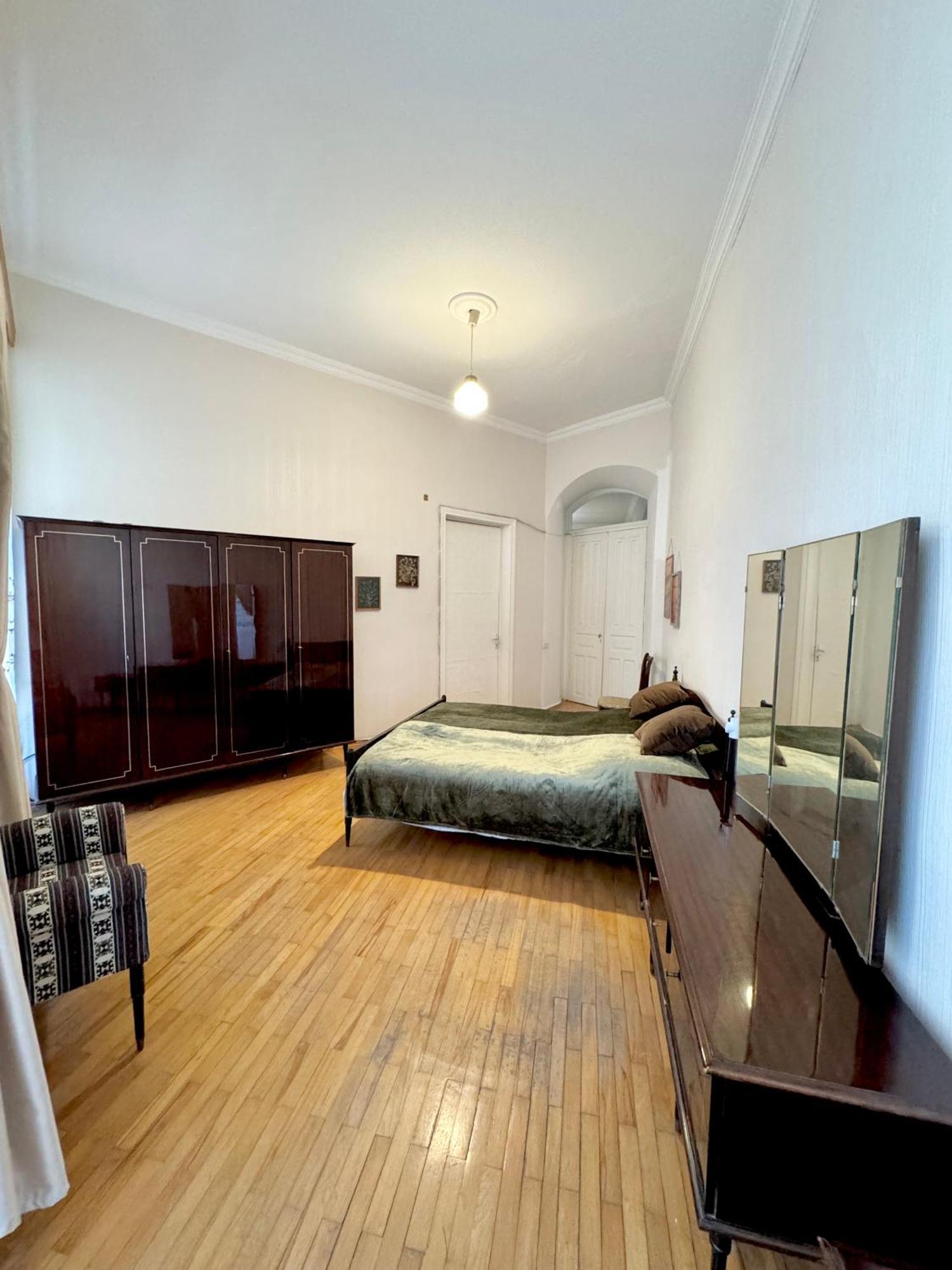 Authentic Old Tbilisi Apartment Exterior photo