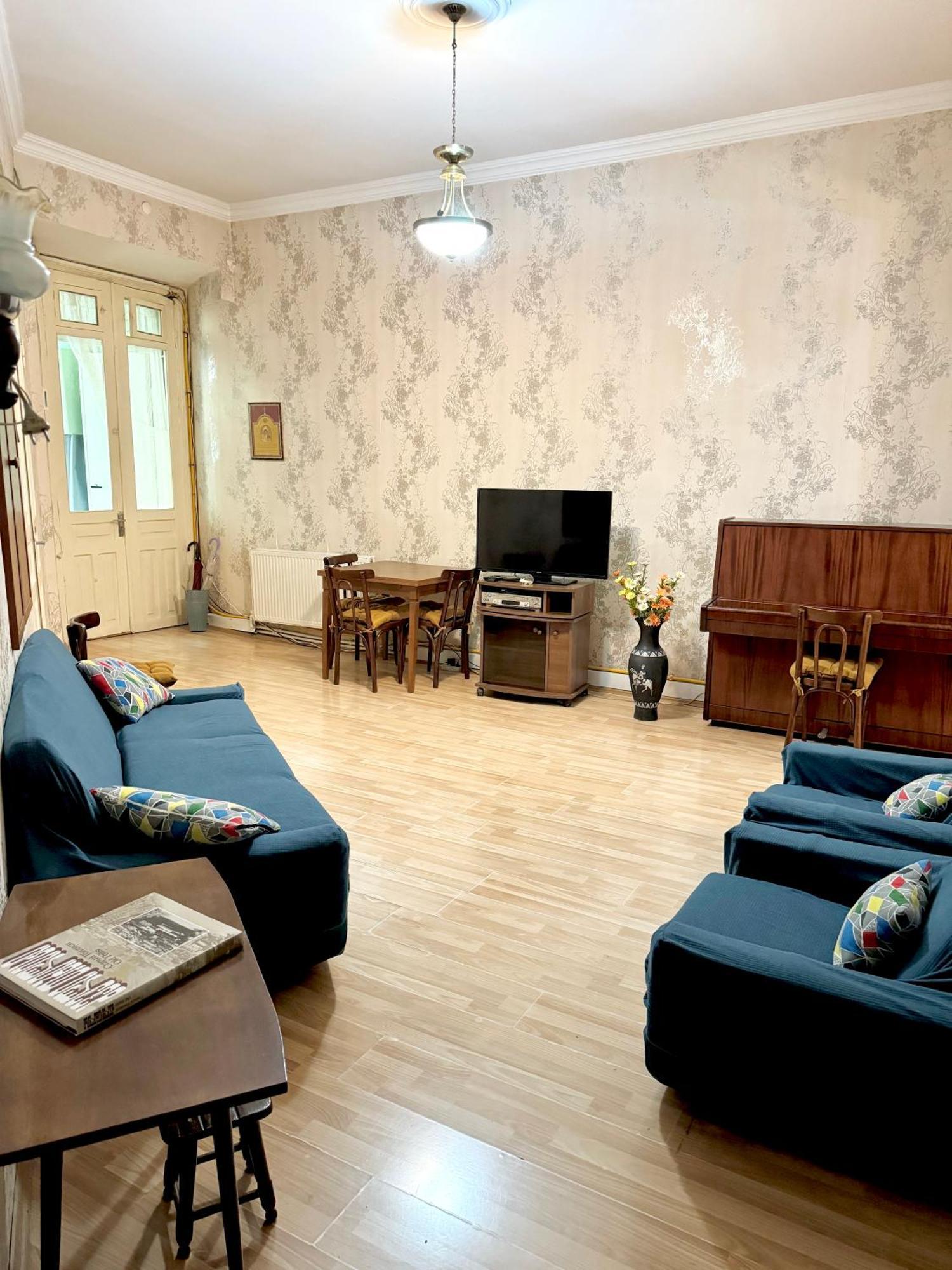 Authentic Old Tbilisi Apartment Exterior photo